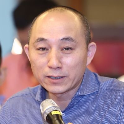 左立-北京大學(xué)人民醫(yī)院腎內(nèi)科主任、教授、博士生導(dǎo)師