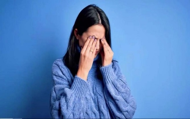 天天看手機，眼疲勞，視力越來越模糊怎么辦？